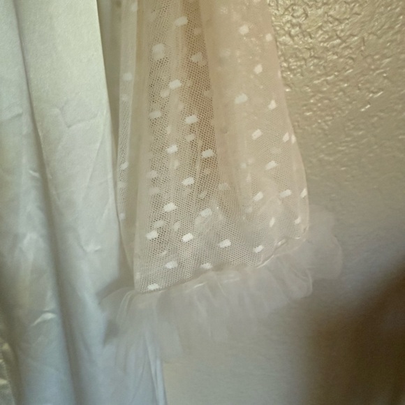 Fringe Sleeve Robe - Picture 4 of 7